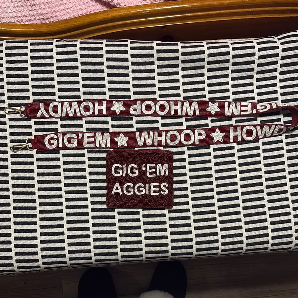 Beaded Aggies Crossbody Strap with coin purse bag Texas A&M